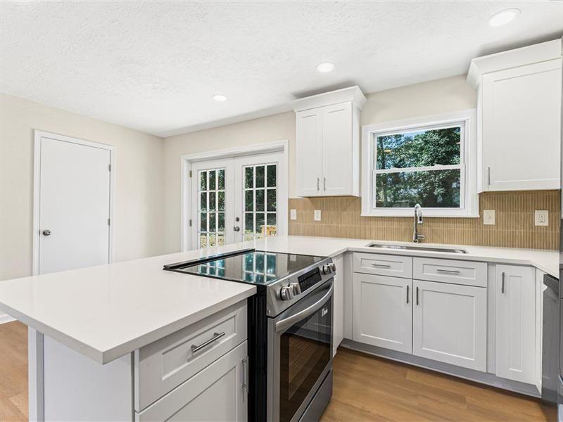 6371 Westbury Road Riverdale, GA 30274 - Photo 12 of 30