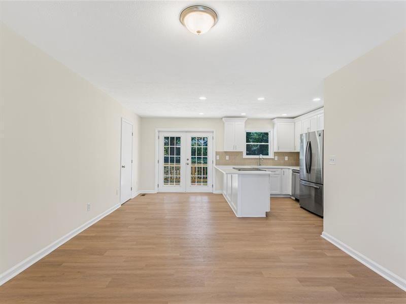 6371 Westbury Road Riverdale, GA 30274 - Photo 10 of 30