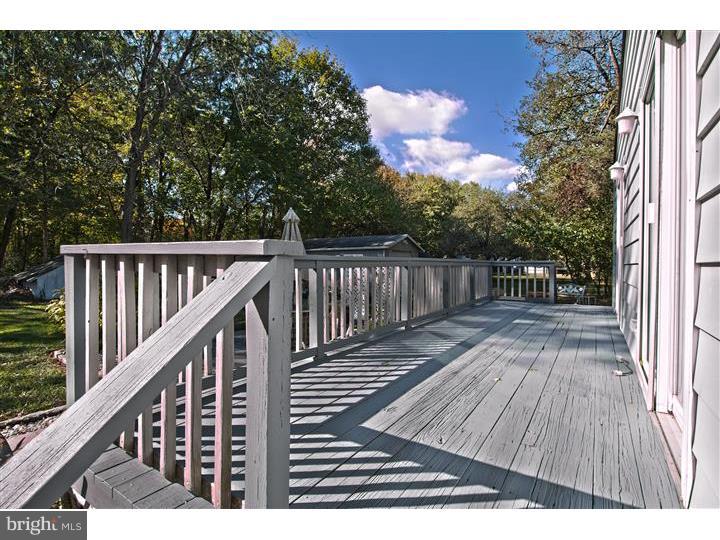 85 Groveville Road Trenton, NJ 08620 - Photo 21 of 23 Deck