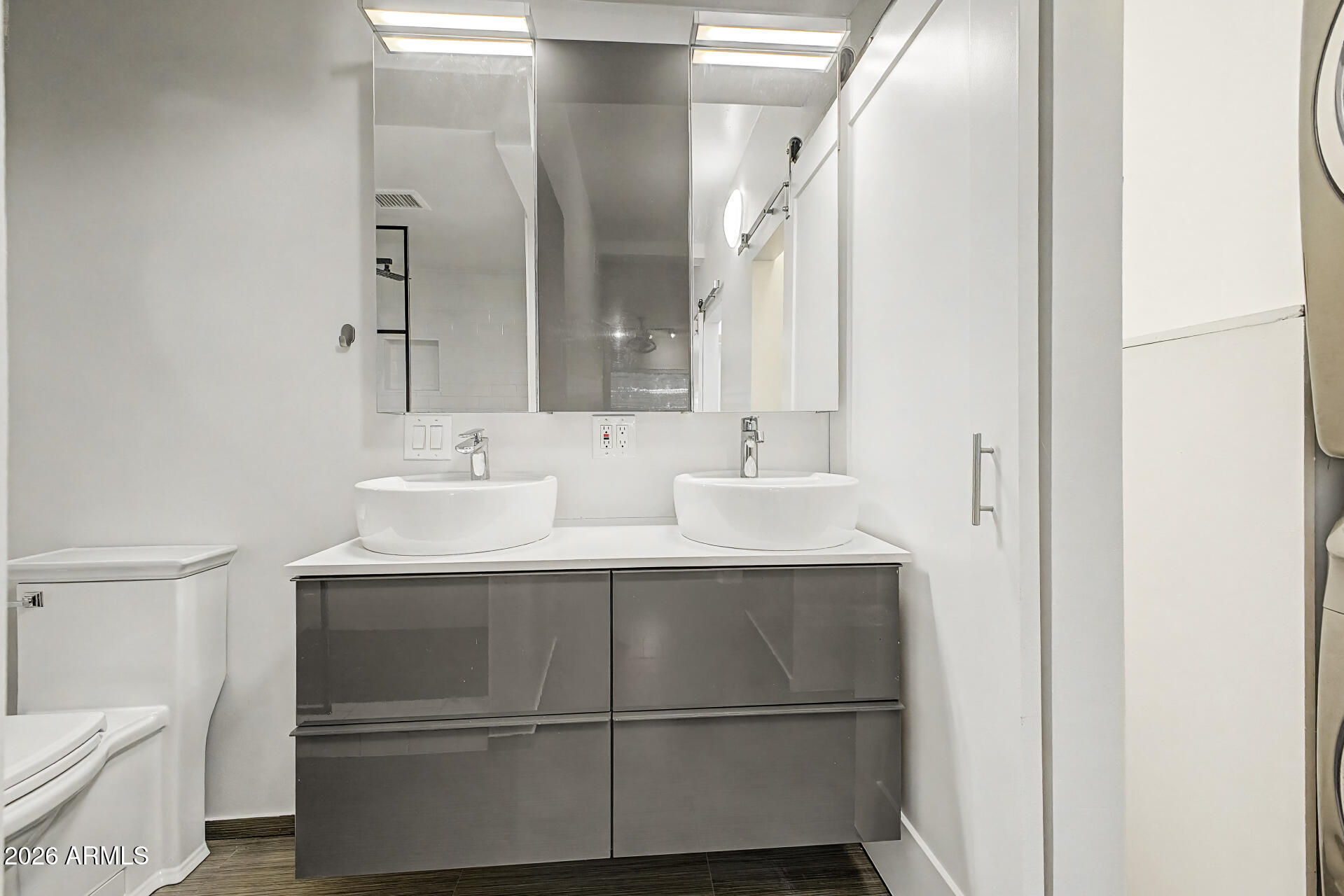 355 East Thomas Road, Unit B106 Phoenix, AZ 85012 - Photo 5 of 21
