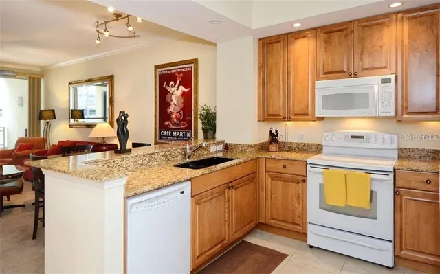 $6,500 | 100 Central Avenue, Unit 620, Sarasota, FL 34236