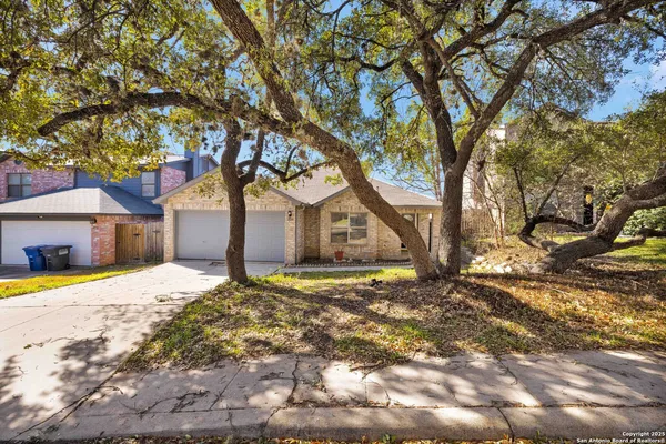 $1,750 | 7011 Autumn Park, San Antonio, TX 78249