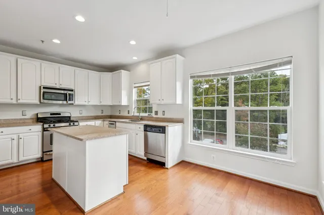 $369,900 | 1371 Schooner Loop, Unit 1371, Solomons, MD 20688