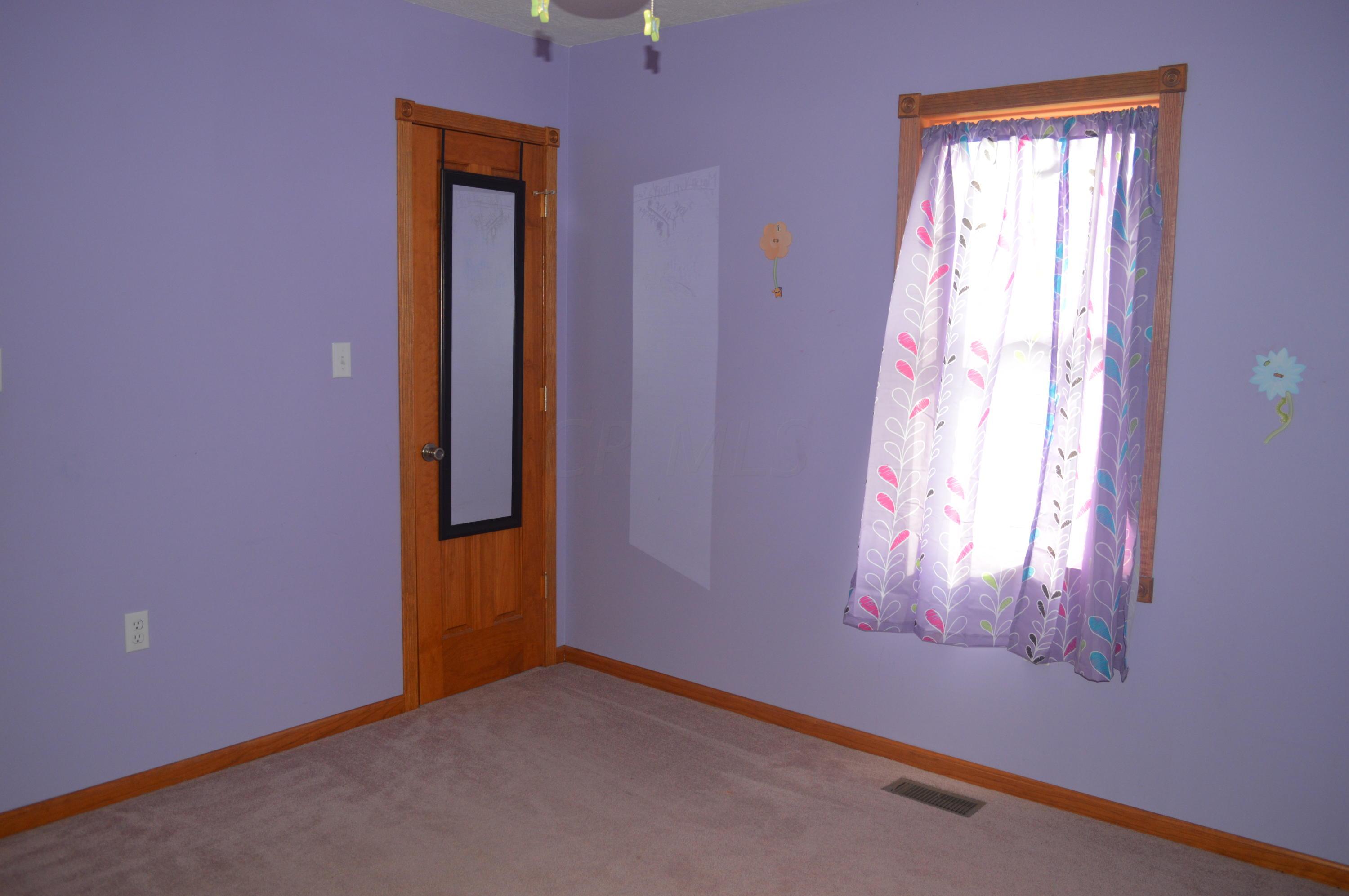 30194 Orr Road Circleville, OH 43113 - Photo 9 of 37 Gallery Image 9