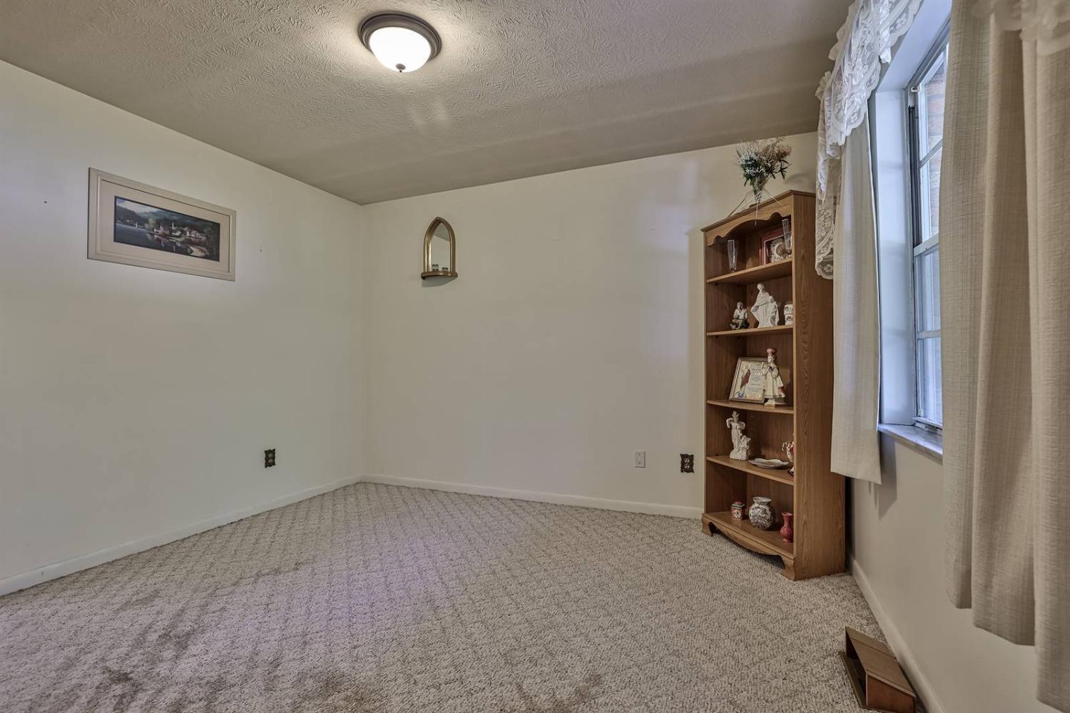 11291 Hanover Road Forest Park, OH 45240 - Photo 12 of 42