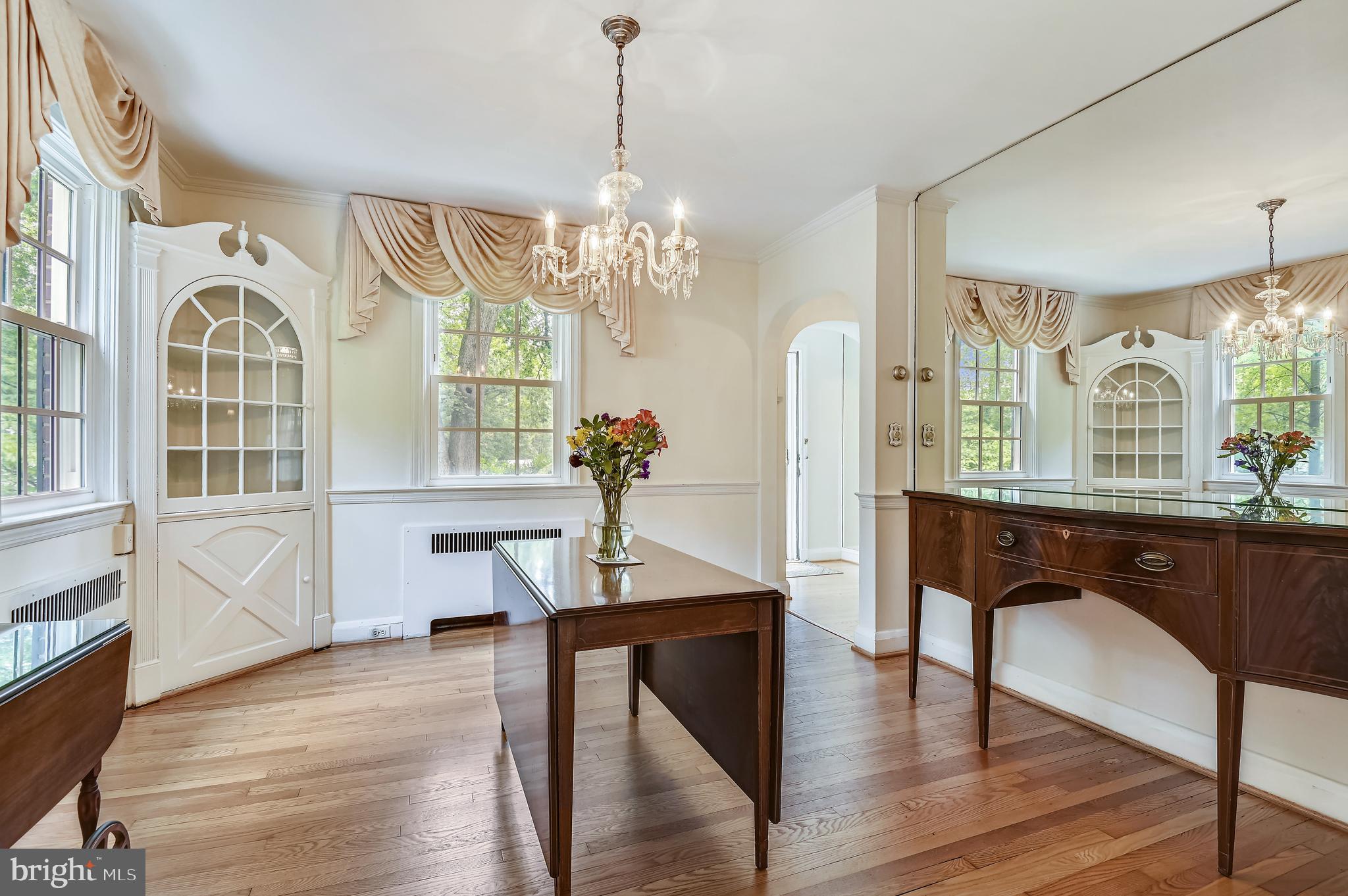 802 Hatherleigh Road Baltimore, MD 21212 - Photo 12 of 39 Dining room