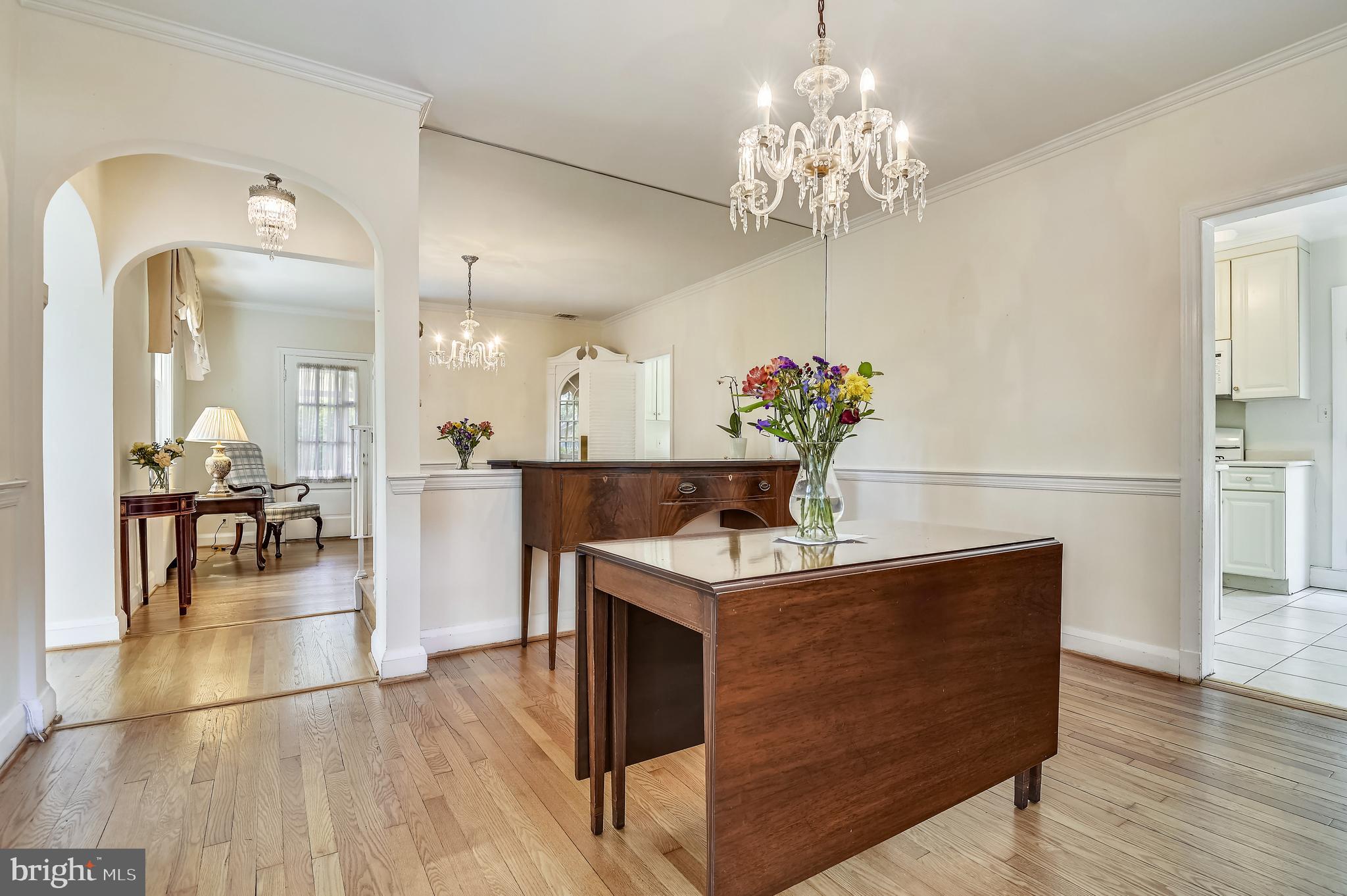 802 Hatherleigh Road Baltimore, MD 21212 - Photo 13 of 39 Dining room