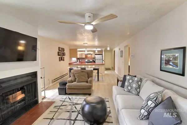 $518,500 | 1640 Davis Avenue, Unit 7, McCall, ID 83638