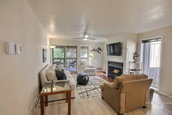 $518,500 | 1640 Davis Avenue, Unit 7, McCall, ID 83638