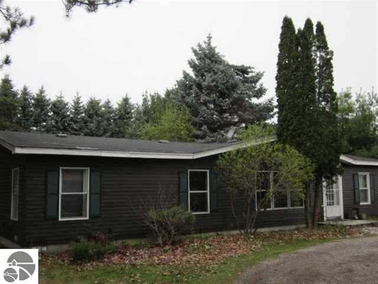 11066 South Lacore Road Empire, MI 49630 - Photo 1 of 17 1777284.JPG
