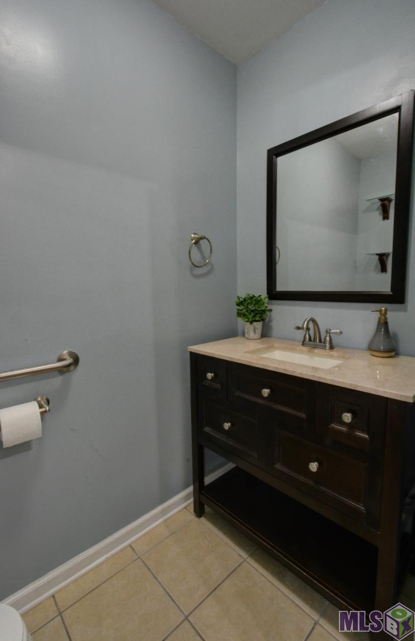 13969 Woodland Ridge Avenue Baton Rouge, LA 70816 - Photo 11 of 32
