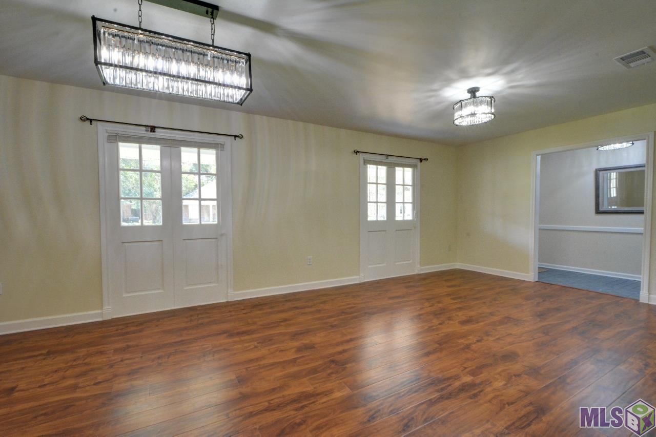 13969 Woodland Ridge Avenue Baton Rouge, LA 70816 - Photo 5 of 32