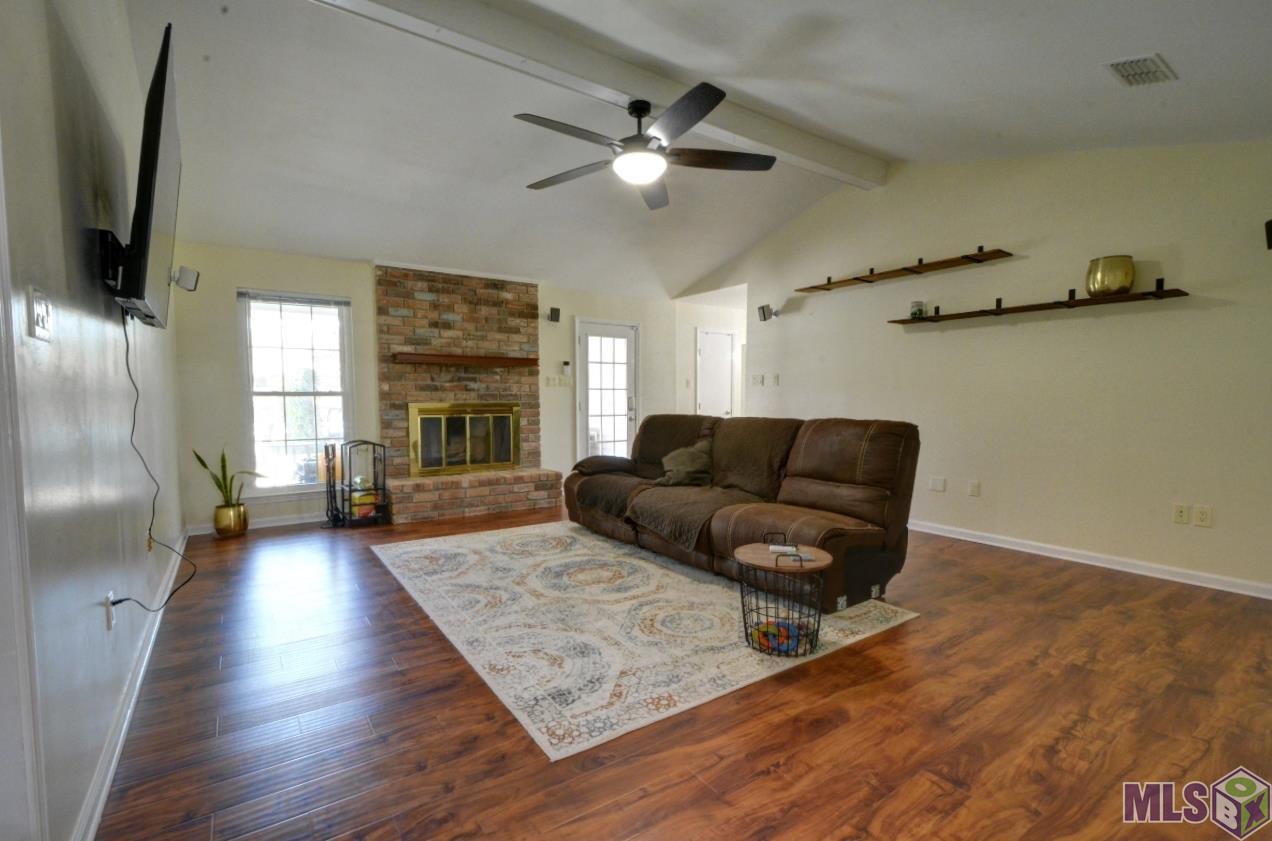 13969 Woodland Ridge Avenue Baton Rouge, LA 70816 - Photo 6 of 32