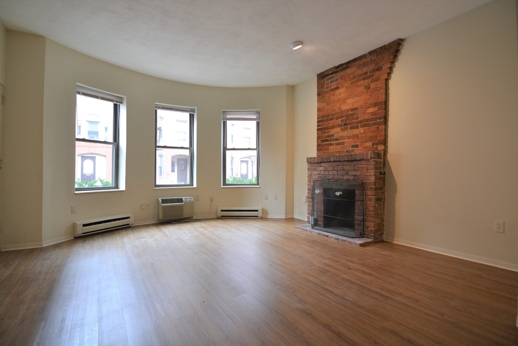 67 St Germain Street, Unit 35PE Boston, MA 02115 - Photo 4 of 14