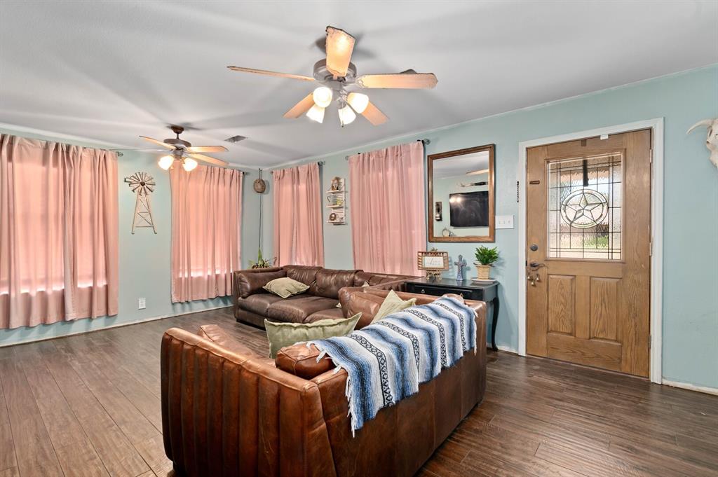 509 Brumley Road Krugerville, TX 76227 - Photo 12 of 28 Gallery Image 12