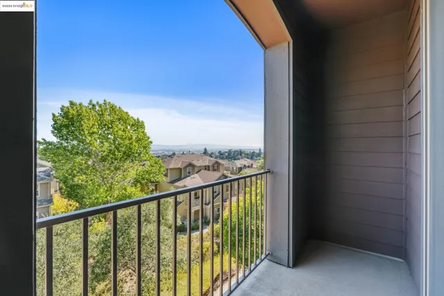 $779,000 | 6443 Blue Rock Court, Oakland, CA 94605