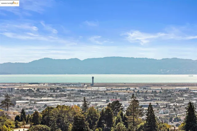 $779,000 | 6443 Blue Rock Court, Oakland, CA 94605