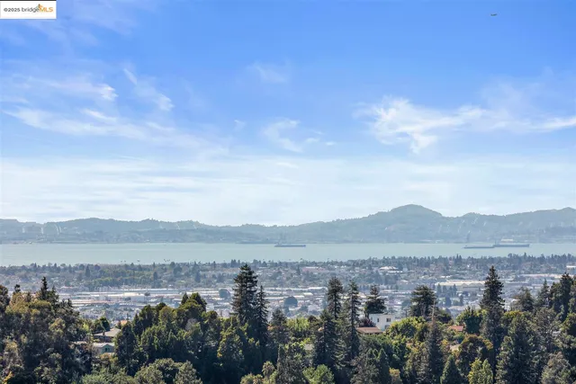 $779,000 | 6443 Blue Rock Court, Oakland, CA 94605