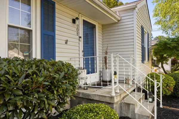 $1,800 | 108 South St Marks Avenue, Chattanooga, TN 37411