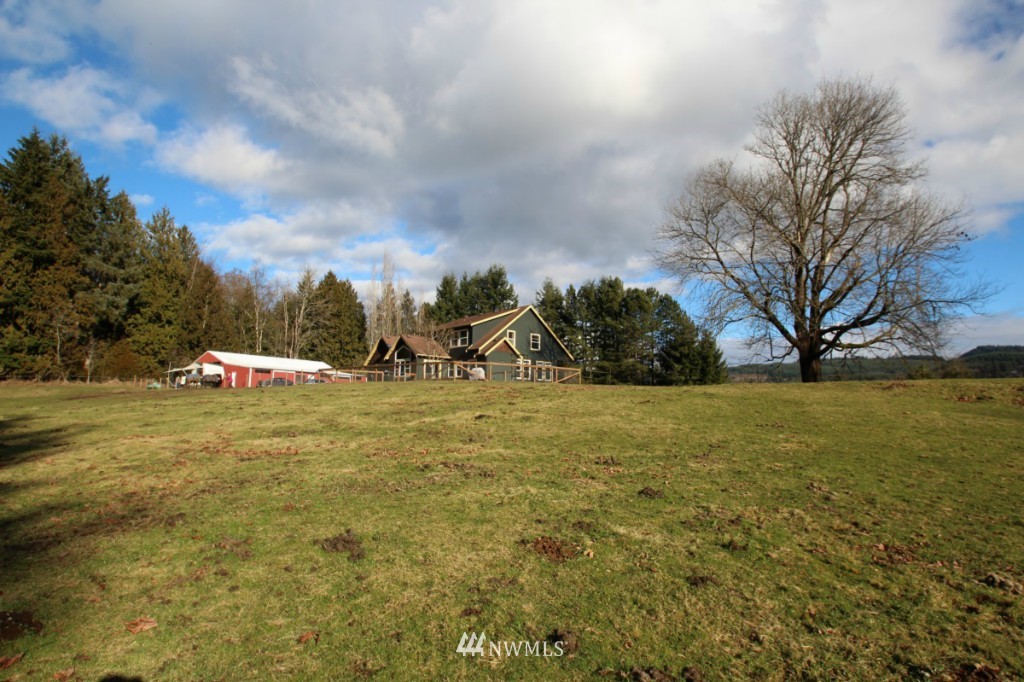 23016 Bulson Road Mount Vernon, WA 98274 - Photo 3 of 24 Gallery Image 3