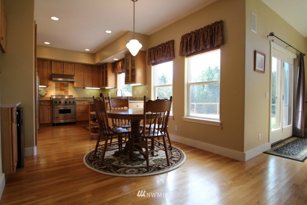23016 Bulson Road Mount Vernon, WA 98274 - Photo 8 of 24 Gallery Image 8