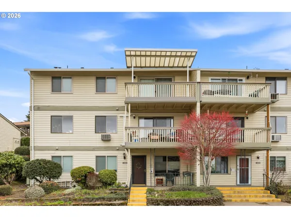 $232,500 | 12088 Southwest King Arthur Street, Unit B, King City, OR 97224