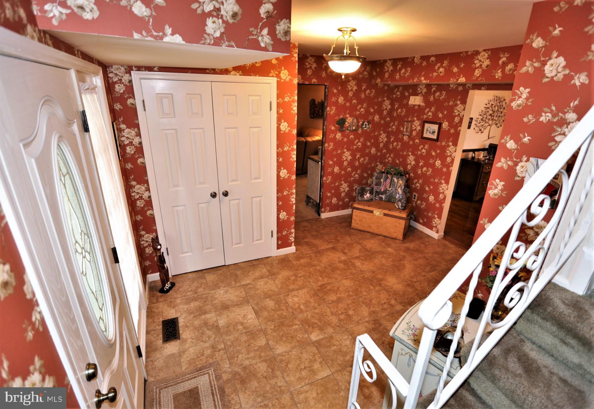 568 Dutch Neck Road Hightstown, NJ 08520 - Photo 3 of 48 Gallery Image 3