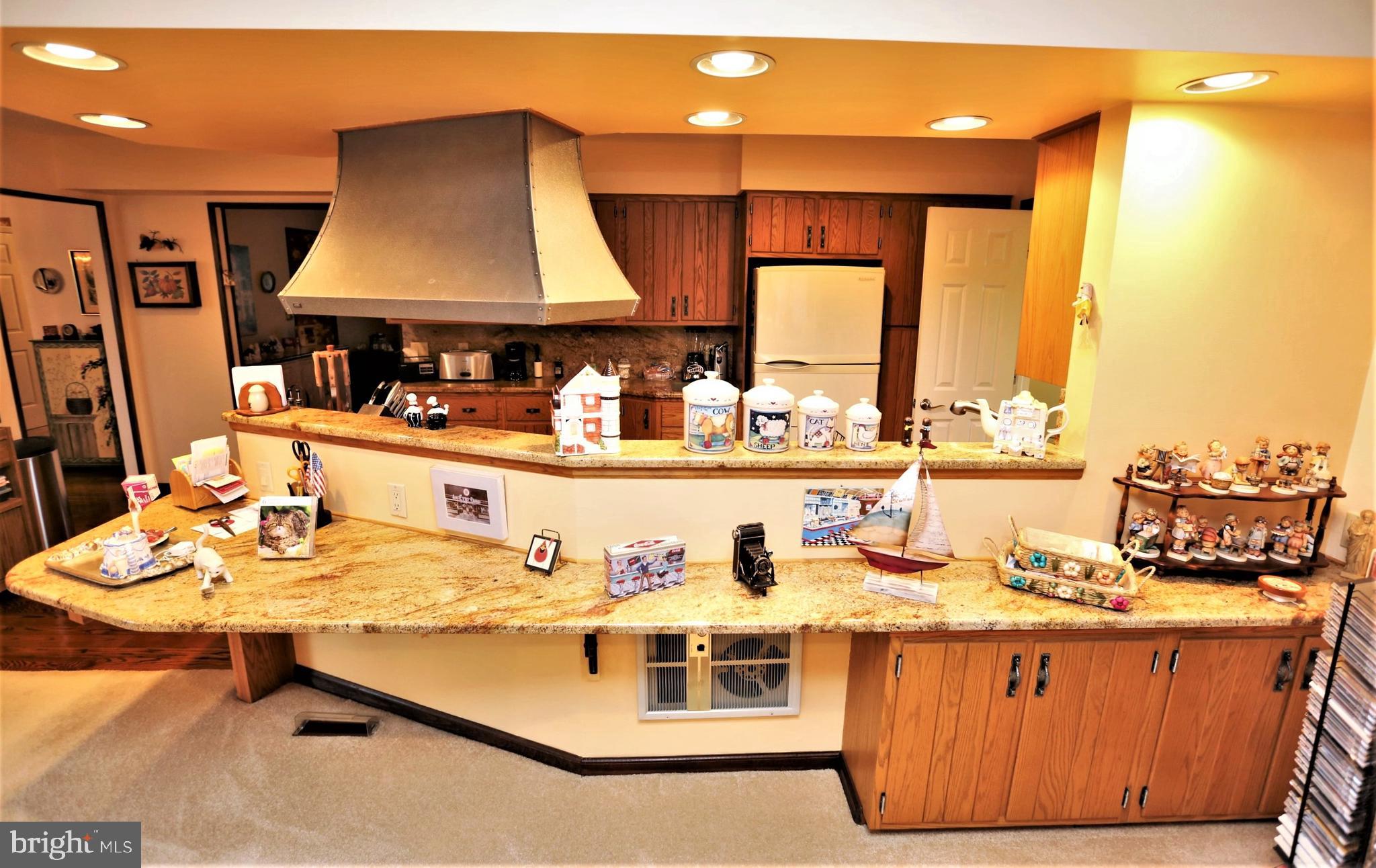 568 Dutch Neck Road Hightstown, NJ 08520 - Photo 5 of 48 Gallery Image 5