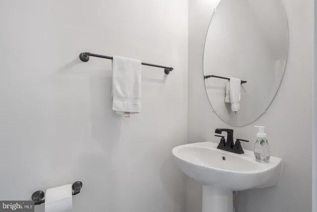 $3,000 | 45176 Drowes Terrace, Sterling, VA 20166