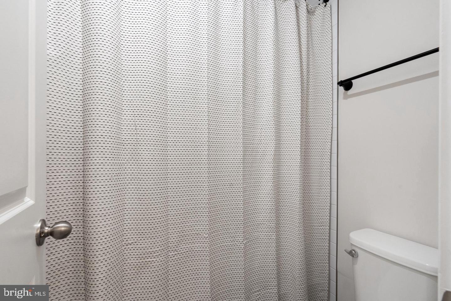 45176 Drowes Terrace Sterling, VA 20166 - Photo 27 of 32