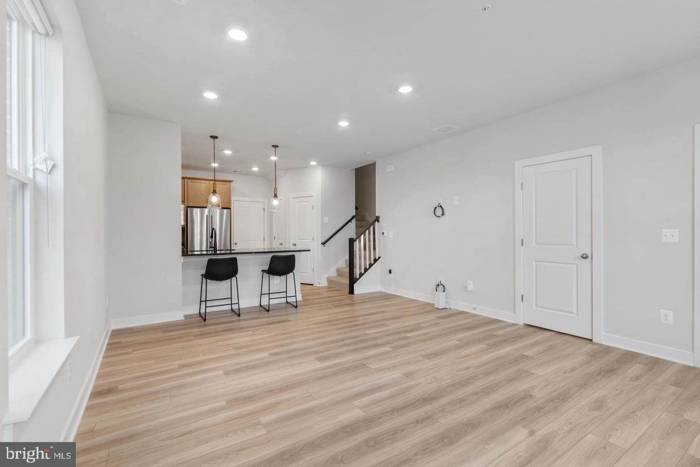 45176 Drowes Terrace Sterling, VA 20166 - Photo 8 of 32