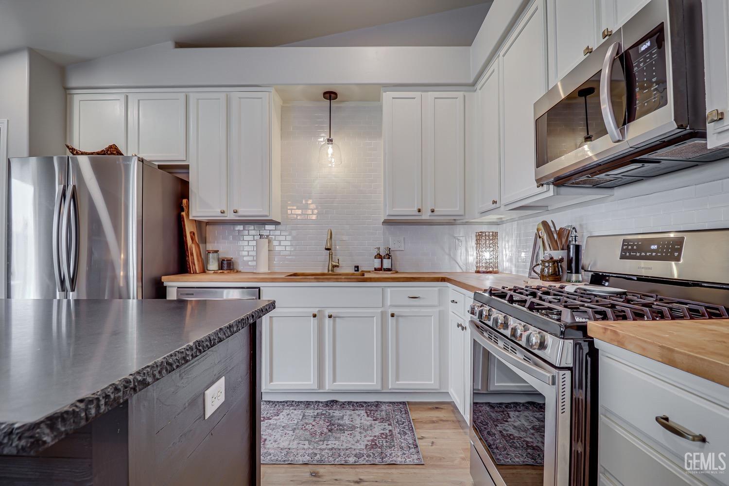 Undisclosed Address Bakersfield, CA 93314 - Photo 14 of 35