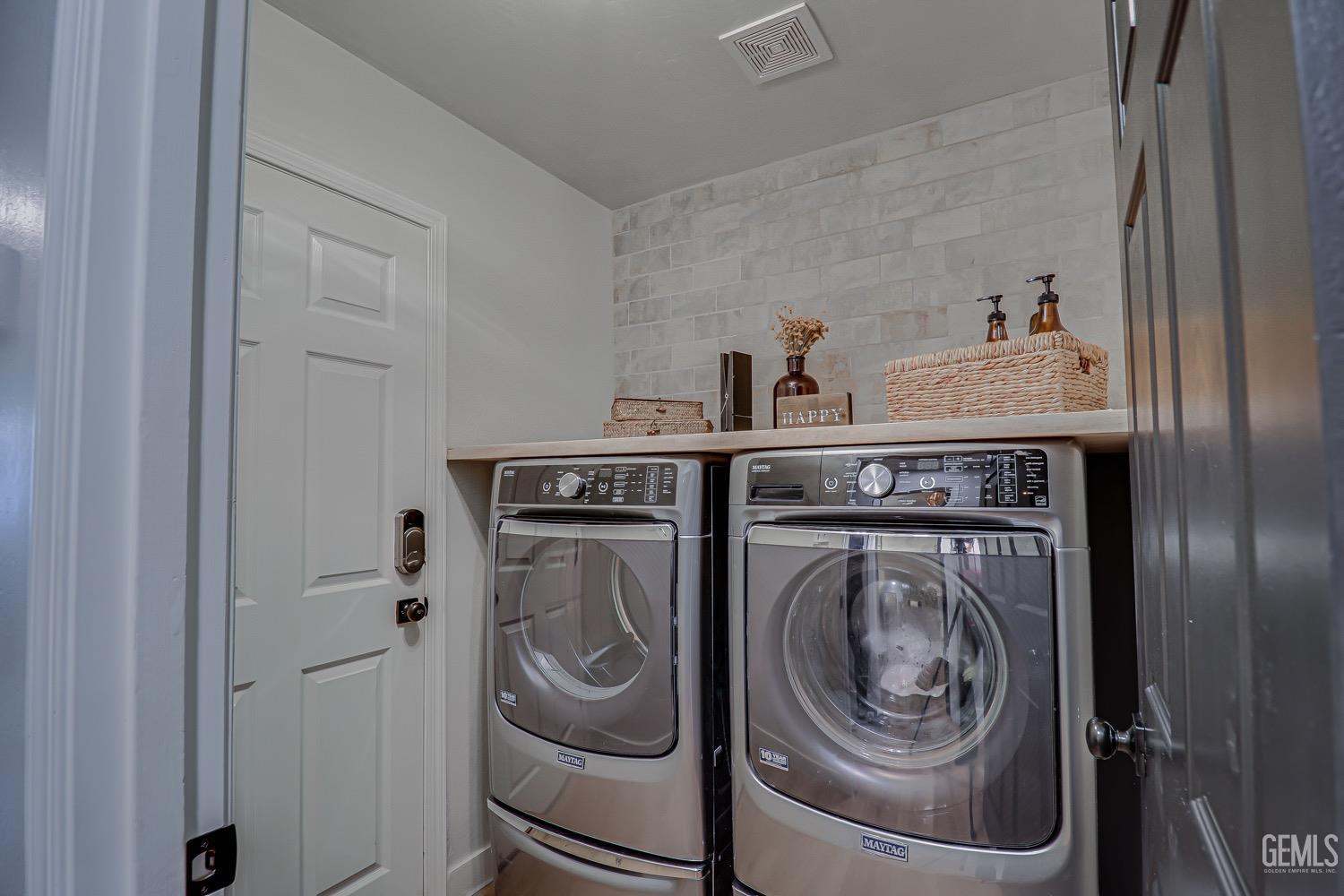 Undisclosed Address Bakersfield, CA 93314 - Photo 23 of 35