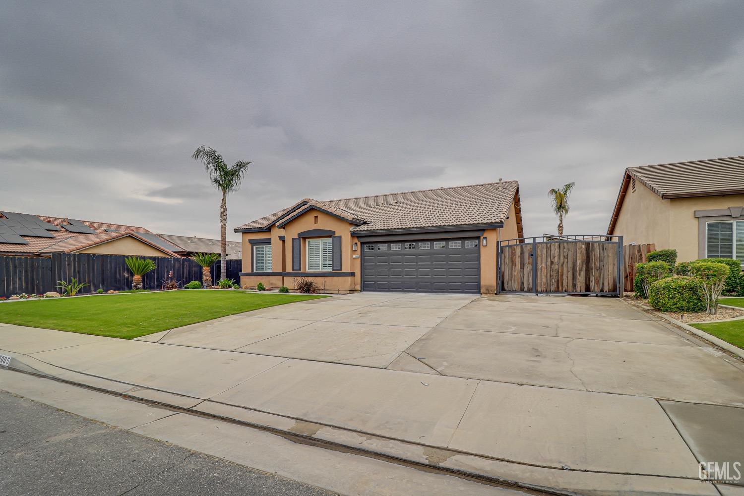 Undisclosed Address Bakersfield, CA 93314 - Photo 3 of 35