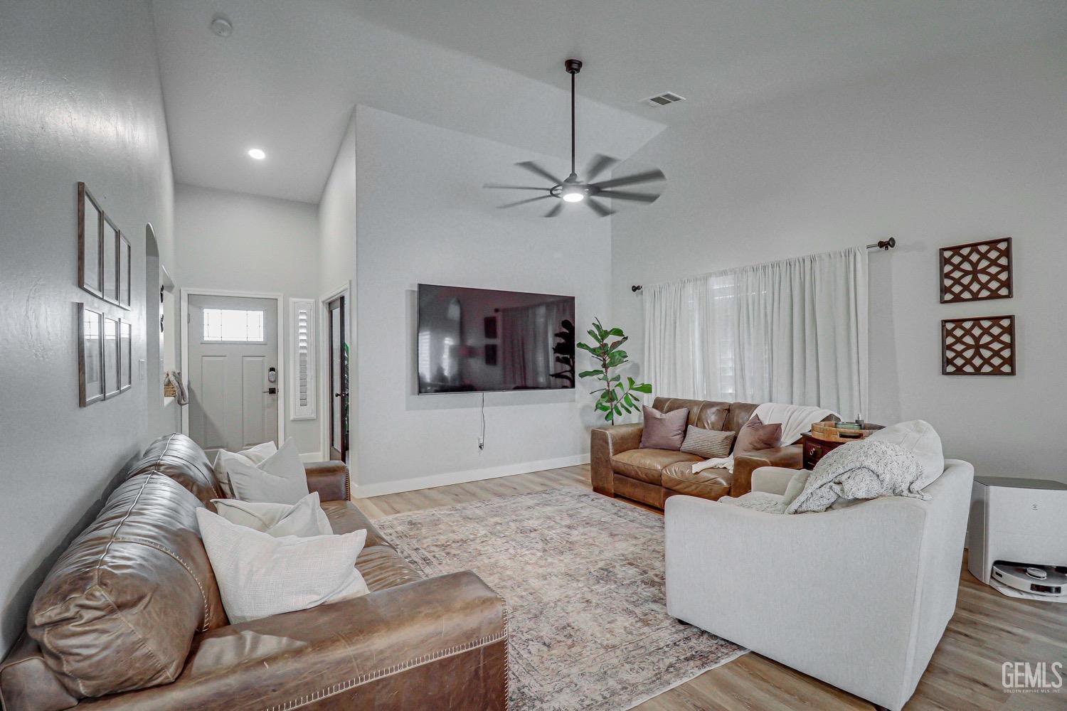 Undisclosed Address Bakersfield, CA 93314 - Photo 9 of 35