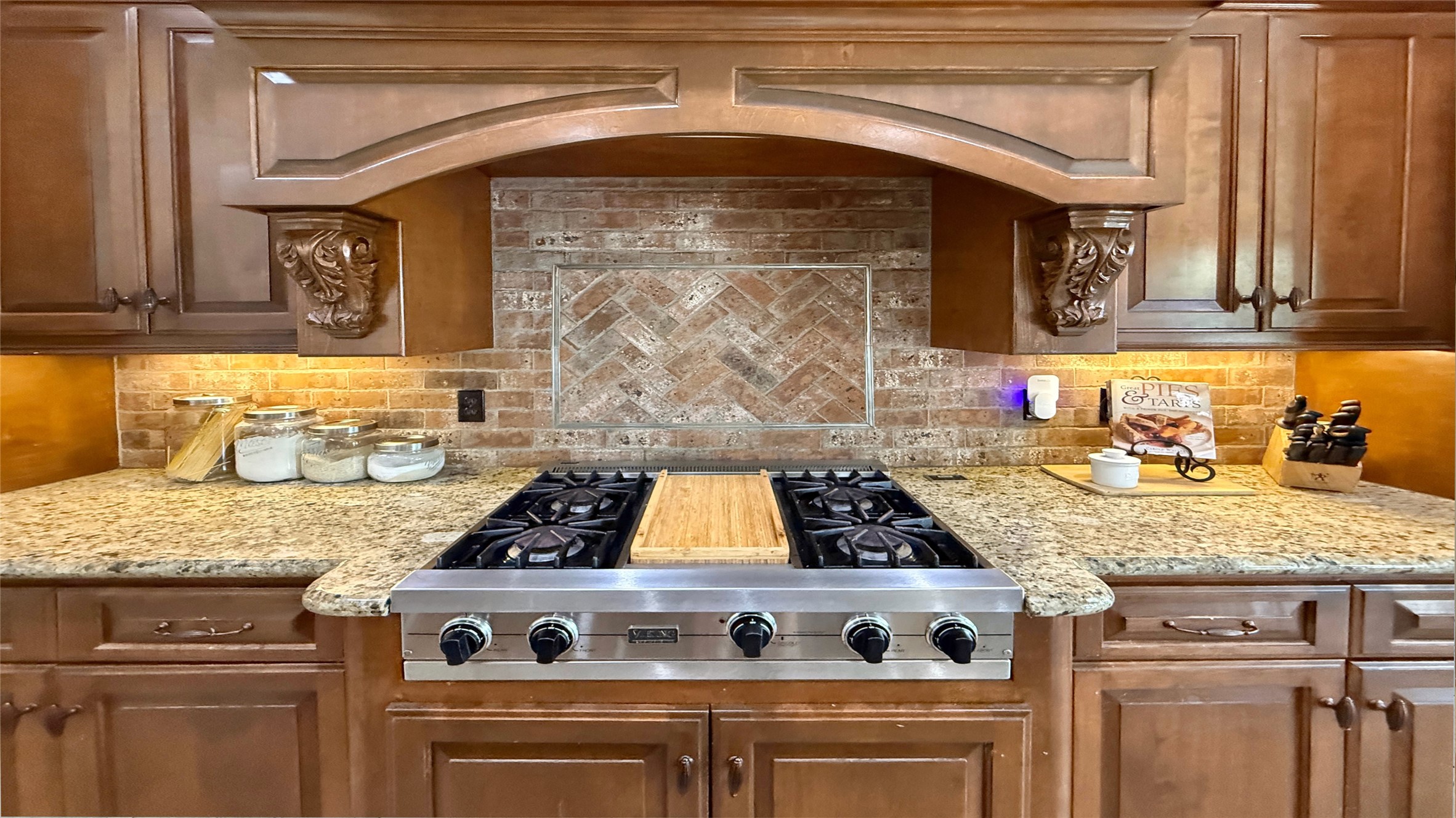 25207 Hideaway Run Drive Spring, TX 77389 - Photo 20 of 49 Viking gas cooktop