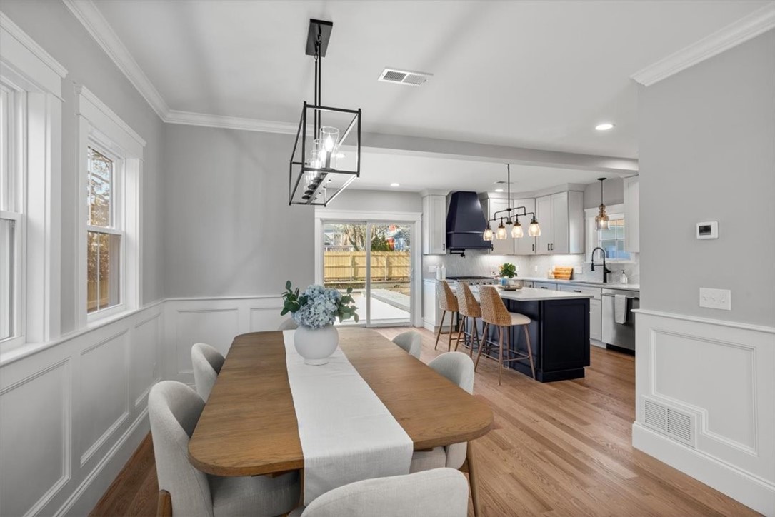 9 Whitwell Place Newport, RI 02840 - Photo 7 of 42