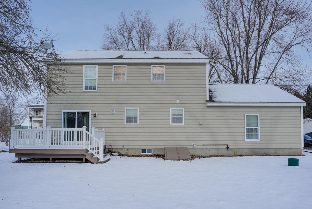 48 Greenleaf Street Manchester, NH 03103 - Photo 4 of 30