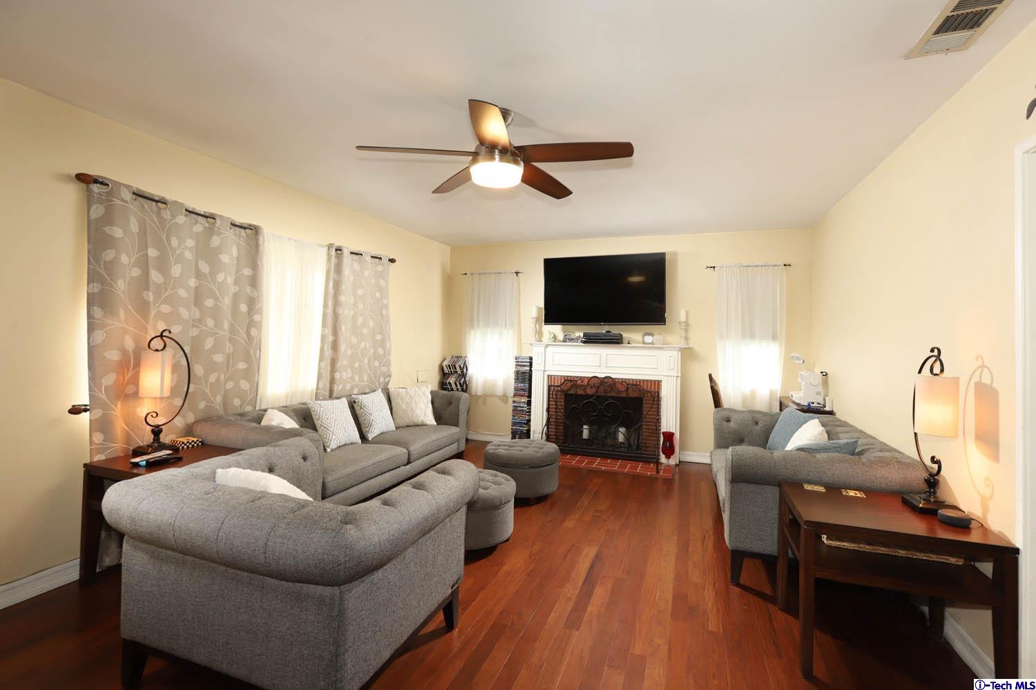 1027 West Kenneth Road Glendale, CA 91202 - Photo 3 of 31