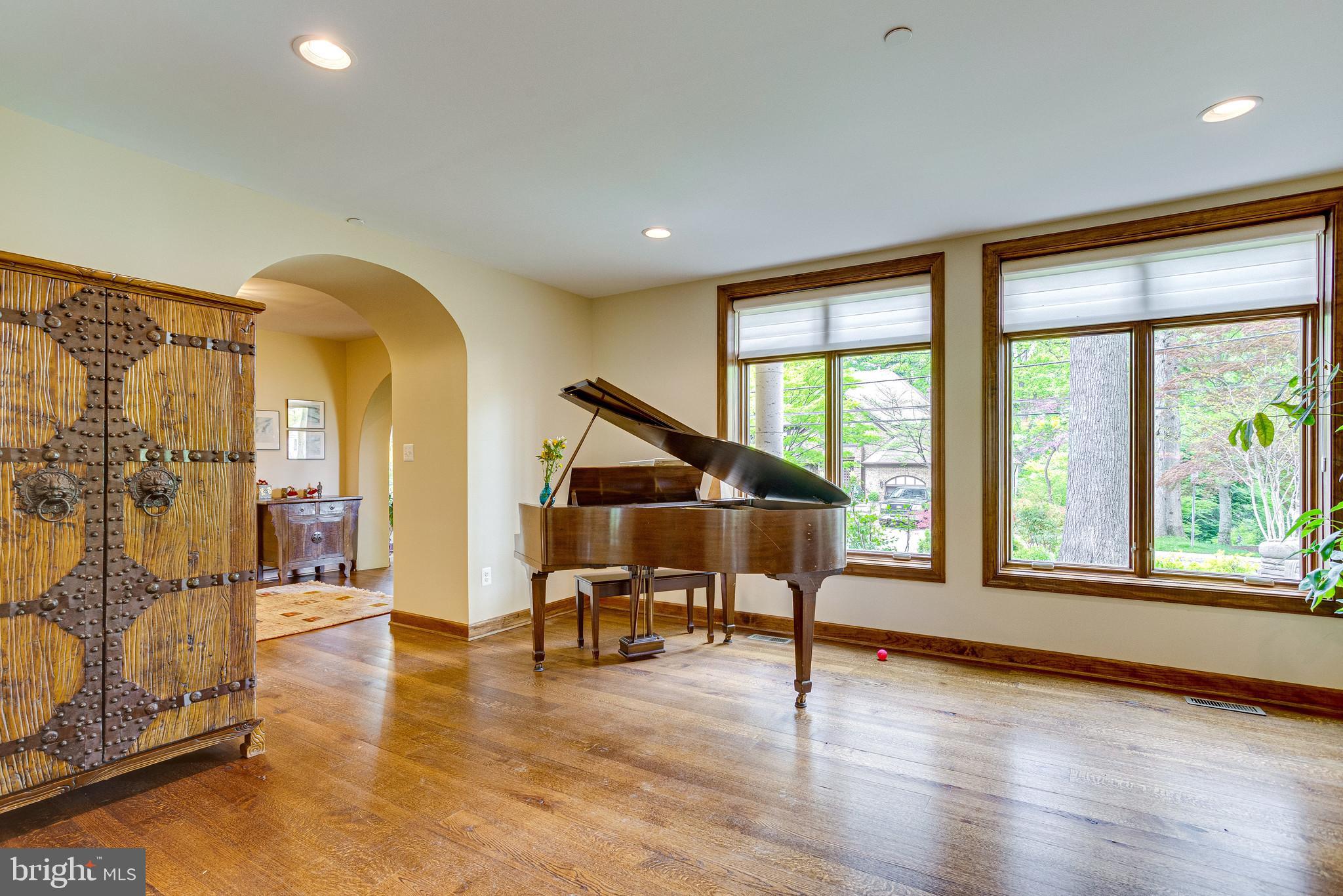 7221 Pyle Road Bethesda, MD 20817 - Photo 12 of 58