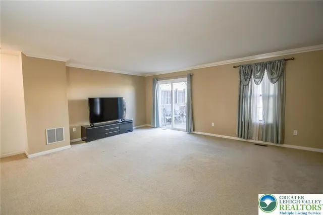 $2,500 | 2505 Madison Avenue, Bethlehem, PA 18017