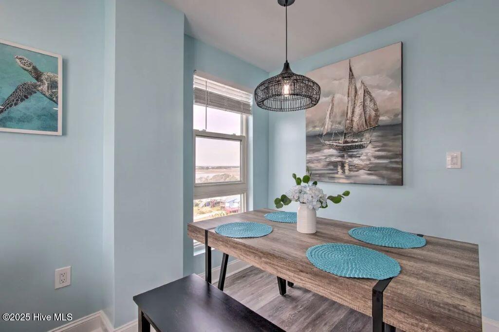 2000 New River Inlet Road, Unit 3501 North Topsail Beach, NC 28460 - Photo 10 of 47 dining