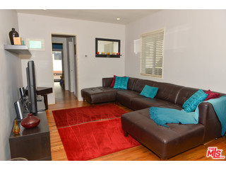 4066 Alla Road Los Angeles, CA 90066 - Photo 5 of 11 a living room with furniture and a window