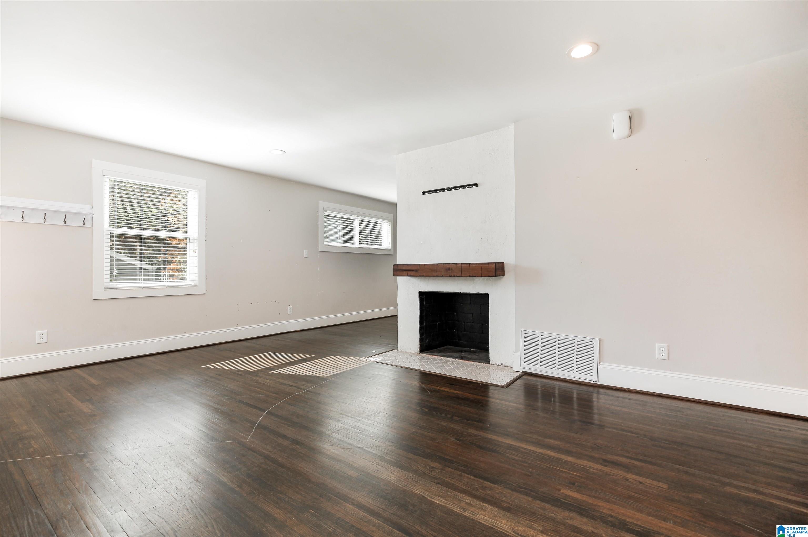 1412 Cresthill Road Birmingham, AL 35213 - Photo 2 of 34 Gallery Image 2