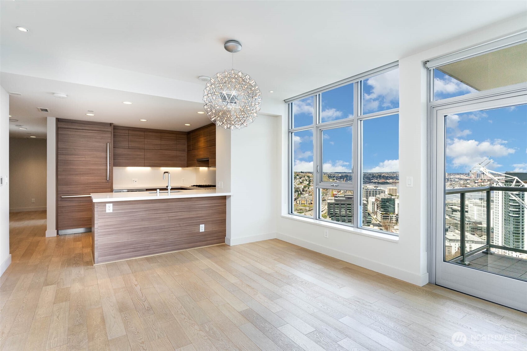 583 Battery Street, Unit 2802 Seattle, WA 98119 - Photo 6 of 30