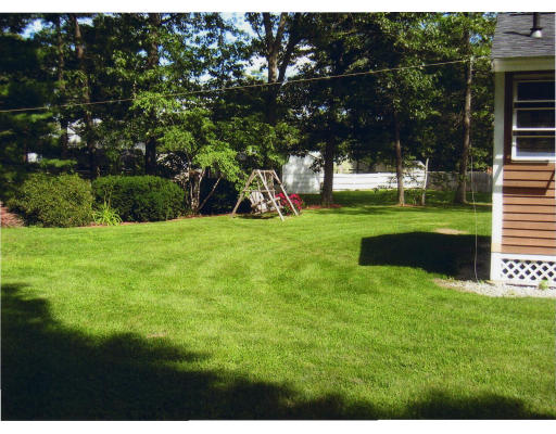 25 Endmoor Road Westford, MA 01886 - Photo 3 of 12 Gallery Image 3