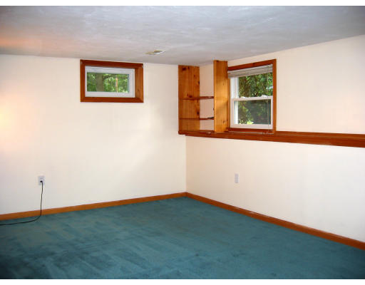 25 Endmoor Road Westford, MA 01886 - Photo 7 of 12 Gallery Image 7