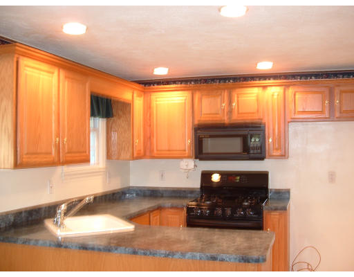 25 Endmoor Road Westford, MA 01886 - Photo 8 of 12 Gallery Image 8