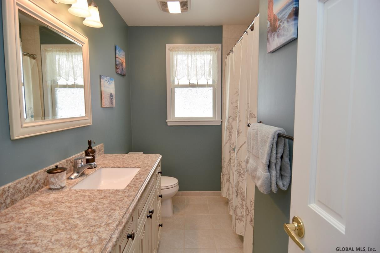 127 Priddle Point Road Gloversville, NY 12078 - Photo 11 of 38 Photo 11