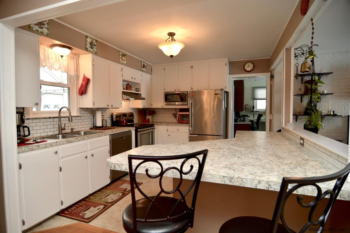 127 Priddle Point Road Gloversville, NY 12078 - Photo 3 of 38 Photo 3